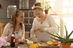 Tag aloeveragelé från din egen krukväxt