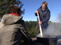 Johan och Susanna kokade sin egen färg