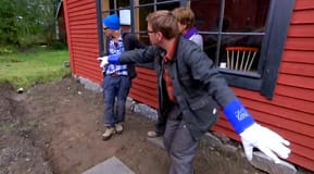 Jim, Johan och Susanna gräver grunden
