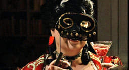 Elisabeth på maskeradbal