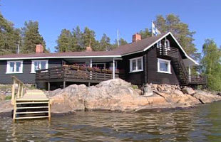 Ulla och Timo Lehtinens sommarstuga i Jakobstads skärgård