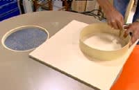 Tillverka skålen av 2mm tjock faner.