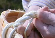 Vidjan viras fyra varv för att bli ett rejält handtag