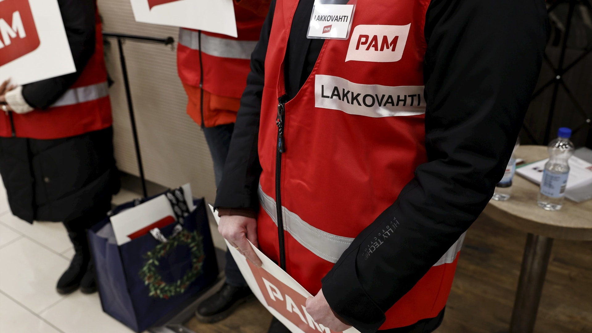 sein-joen-suurin-hypermarket-pysyy-lakon-vuoksi-kiinni-torstaina-ja