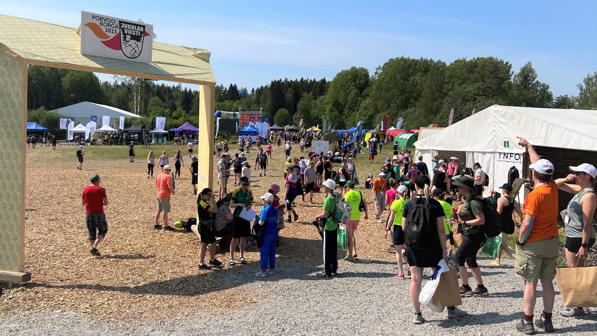 Så här ser det ut då 20 000 orienterare samlas för världens största ...