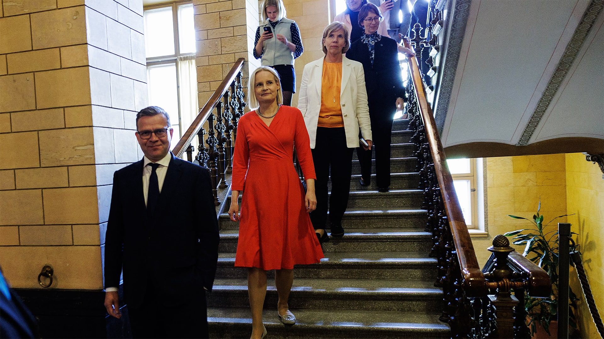 Hallitus vaihtuu | Yle Uutiset erikoislähetys | Yle Areena