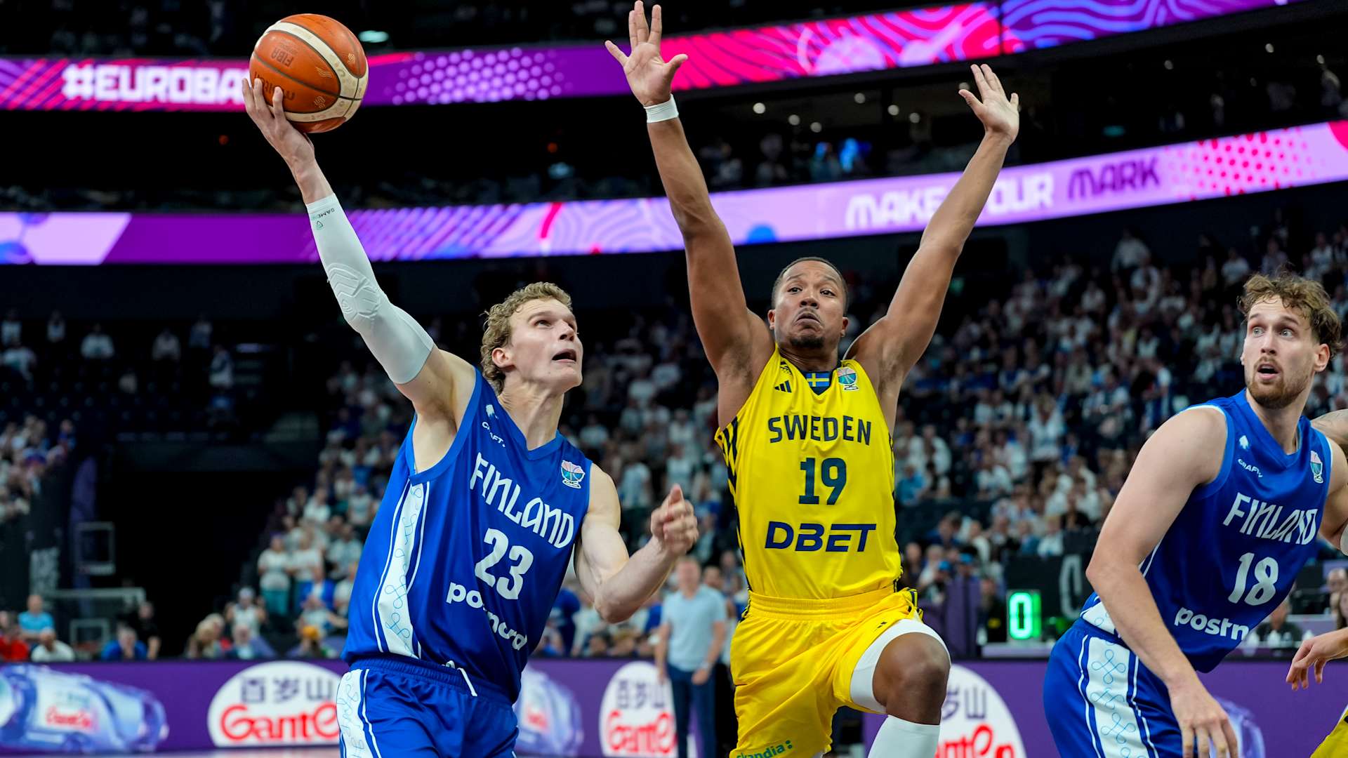 Lauri Markkaselta raju donkkaus | EM i basket | Yle Arenan