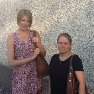 Hanna Hörhammer och Annika Westerlund från Söderkulla. Hanna Hörhammar och Annika Westerlund från Söderkulla i Sibbo.