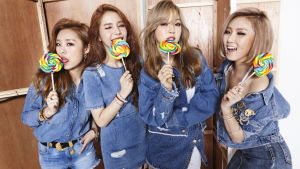 Mamamoo on sensuelli ryhmä "aikuiseen makuun". Eteläkorealainen popbändi Mamamoo.