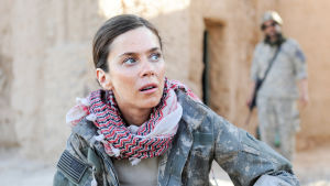 Odysseyn päähenkilö on kovaan paikkaan joutuva, määrätietoinen kersantti Odelle Ballard, jota esittää Anna Friel. Odyssey-sarjan päähenkilö Odelle Ballard (Anna Friel).
