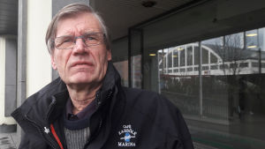 Ulf Ljung har varit nämndeman i Helsingfors tingsrätt sedan 1993. Han är utsedd av SFP. Ulf Ljung är nämndeman i Helsingfors tingsrätt.