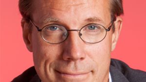 Fredrik Elgh, professor i virologi vid Umeå Universitet och överläkare i ämnet vid Umeå Universitetssjukhus, även en av utgivarna av Pehr Stenbergs självbiografi. Fredrik Elgh, professor i virologi vid Umeå Universitet och överläkare i ämnet vid Umeå Universitetssjukhus, även en av utgivarna av bondpojken Pehr Stenbergs självbiografi.
