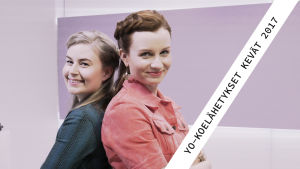 Abitreenien juontajat Jenni Honkanen ja Hannamari Hoikkala.