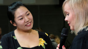 Yedam Kim Riikka Holopaisen haastattelussa heti välieräsoiton jälkeen. Pianisti Yedam Kim