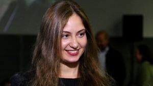 Daria Parkhomenko esiintyi välierän viimeisenä perjantai-iltana. Pianisti Daria Parkhomenko