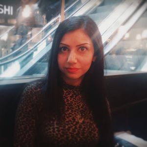 Haneen Jameel och jag träffas på ett kafé i ett köpcentrum i närheten av hennes hem. Haneen Jameel