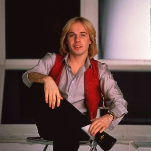 Richard Clayderman slog igenom år 1976 med Ballade pour Adeline. Pianisten Richard Clayderman poserar inför kameran.