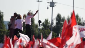 Republikanska folkpartiet CHP:s ordförande Kemal Kılıçdaroğlu håller tal till turkarna i juli 2017. Republikanska folkpartiets Kemal Kılıçdaroğlu håller tal till turkarna i juli 2017.