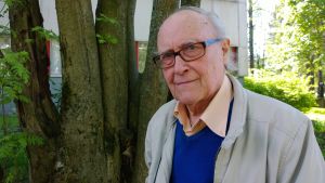 Jouko Törmälä kantaa huolta musiikkiluokkien tulevaisuudesta. Jouko Törmälä kantaa huolta musiikkiluokista.