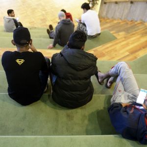 Asylsökande vid flyktingförläggningen i Evitskog.  