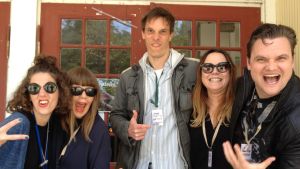 Såhär pigga var hörspelslagen innan 24timmars-tävlingen körde igång. Anna-Sofia Nylund och Joanna Wingren (Team Flickan). Martin Bahne, Marika Salomaa-Kivelä och Marco Luponero (Team Martin and the Bad Seeds).
