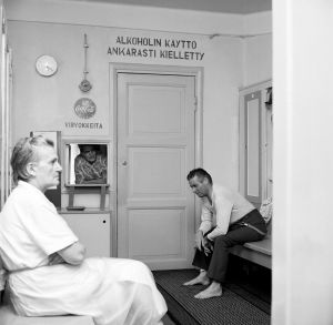 Löyly Oy:n sauna Museokatu 44. Löyly Oyn sauna Museokatu 44n piharakennuksen toisessa kerroksessa edit
