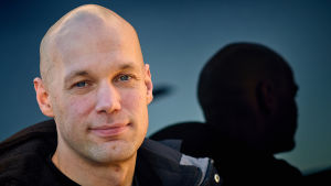 Aleksis Salusjärvi var ordförande för Finlandiaurvalsjuryn år 2017. Aleksis Salusjärvi