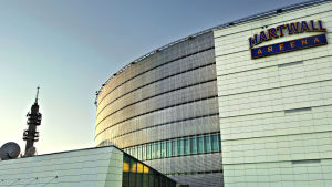 Helsingforsarenan är Finlands största inomhusarena. Helsingforsarenans fasad.