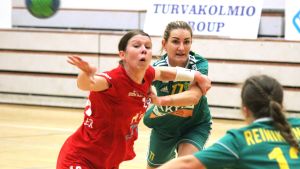 Linda Cainberg satte tio bollar medan Valeriya Kirillova var Sjundeås bästa målskytt med sex baljor. Linda Cainberg och Valeriya Kirillova.