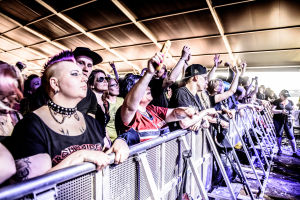 Publik under Kotiteollisuus på Rock fest