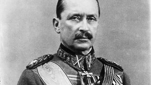 Carl Gustaf Mannerheim ägde Stormhälla på 20-talet Svartvitt porträtt på Mannerheim