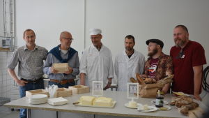 Från vänster Jan Westman, Pauli Sarelius, Hannu Nikander, Thierry Jung, Jari Leinonen och Tuomo Holm. Från vänster Jan Westman, Pauli Sarelius, Hannu Nikander, Thierry Jung, Jari Leionen och Tuomo Holm.