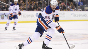 Jesse Puljujärvi har gjort fyra mål den här säsongen. Jesse Pulkujärvi försöker göra mål för sitt Edmonton Oilers.