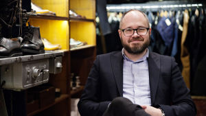 Tuomas Enbuske, promobild för Fem fenomen i arbetslivet