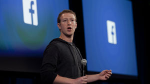 Facebooks chef Mark Zuckerberg och hans kolleger i Google och Twitter kommer att förhöras i öppna utfrågningar i kongressen Facebooks vd Mark Zuckerberg.