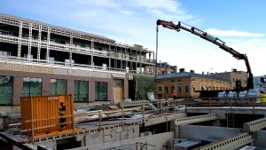 Bygget på torget i Jakobstad. Bygget av köpcentret i Jakobstad