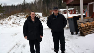 Heidi och Marcus Petas på sin gård i Mörskom. Heidi och Marcus Petas, mjölkbönder i Mörskom