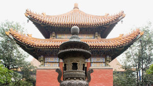 Pagod i Kina En pagod i Kina med tak vid två våningar vars kant pekar uppåt