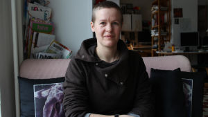 Heidi Lunabba tycker att konsten är individfokuserad. Heidi Lunabba arbetar med deltagande konst.