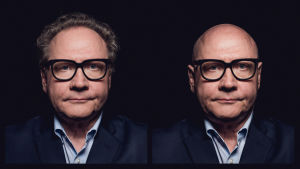 Jari Tervo toimii oppaana Kekkosen aikaan Jari Tervo itsenään ja pää kaljuksi ajeltuna Kekkonen-sarjaa varten.