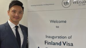 När Stan Kwong började arbeta för Finnair för tio år sedan var de kinesiska passagerarnas antal obetydligt. Nu är de i majoritet. Stan Kwong,chef för Finnair i Hongkong och södra Kina.