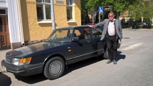 Saaben gick som en raket, berättar Jyri-Pekka Mikkola. Jyri-Pekka Mikkola vid sin Saab.