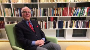 Ingmar Tollander är Karl Emil Tollanders sonson. Ingmar Tollander på Svenska Litteratursällskapet