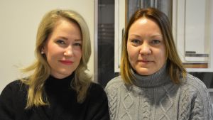 Sari Somppi och Nina Jansson från Brottsofferjouren. Sari Somppi och Nina Jansson från brottsofferjouren i Vasa.