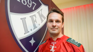 Niklas Bäckström njuter av varje dag. Niklas Bäckström, HIFK, sommaren 2016.