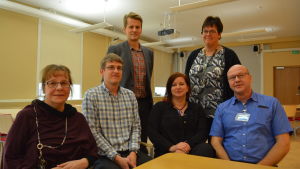 Ireeni Finnholm från Beroendevårdsenheten, koordinator David Sandström, rektor Peter Lindqvist, kurator Tanja Sabel, socialterapeut Monica Hällund-Myntti, speciallärare Jouni Anttila Ireeni Finnholm från Beroendevårdsenheten, koordinator David Sandström, rektor Peter Lindqvist, kurator Tanja Sabel, socialterapeut Monica Hällund-Myntti, speciallärare Jouni Anttila