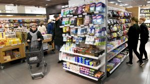 Delikatessen hör nu till S-gruppen. Delikatessen öppnade onsdagen den 3.1.2018 i S-gruppens ägo.