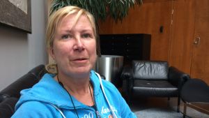Pirjo Tujula är tillgänglighetsombudsman i Helsingfors Helsingfors stads tillgänglighetsombudsman Pirjo Tujula