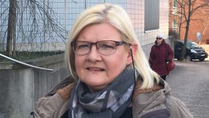 Överkommissarie Liisa Lintuluoto från Helsingforspolisen. Liisa Lintuluoto är överkommissarie.