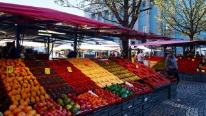 Färgprakt på Hötorget i Stockholm. Färgprakt på Hötorget i Stockholm